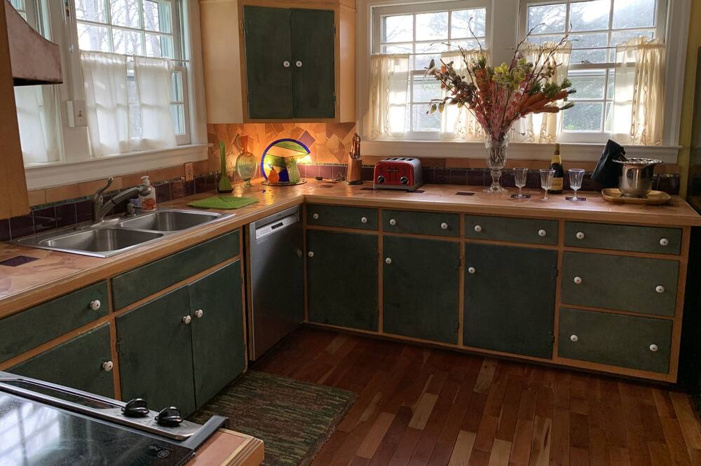 Photo of Kitchen in Black Mountain