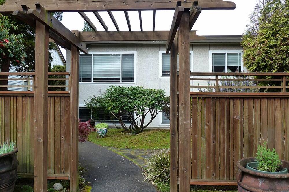 Photo of Outdoor in Queen Anne
