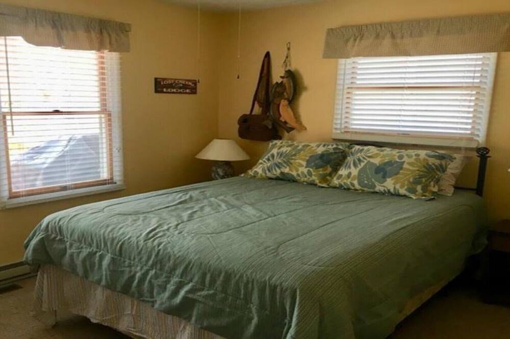 Photo of Bedroom in Elkins