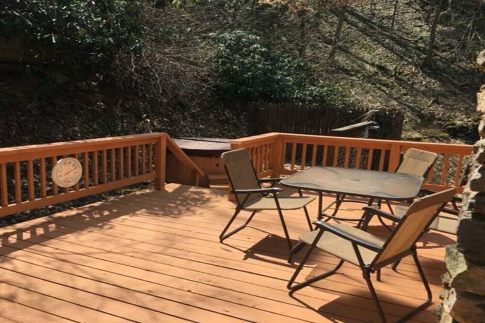 Photo of Patio Balcony in Elkins