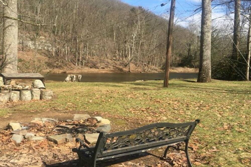 Photo of Outdoor in Elkins
