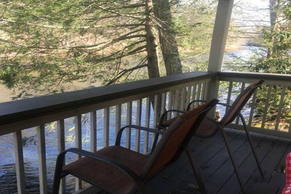 Photo of Patio Balcony in Elkins