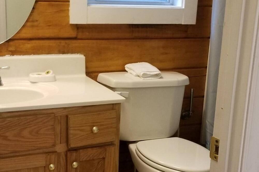 Photo of Bathroom in Chimney Rock