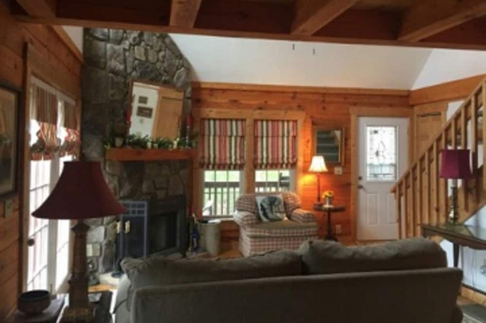 Photo of Livingroom in Rutherfordton