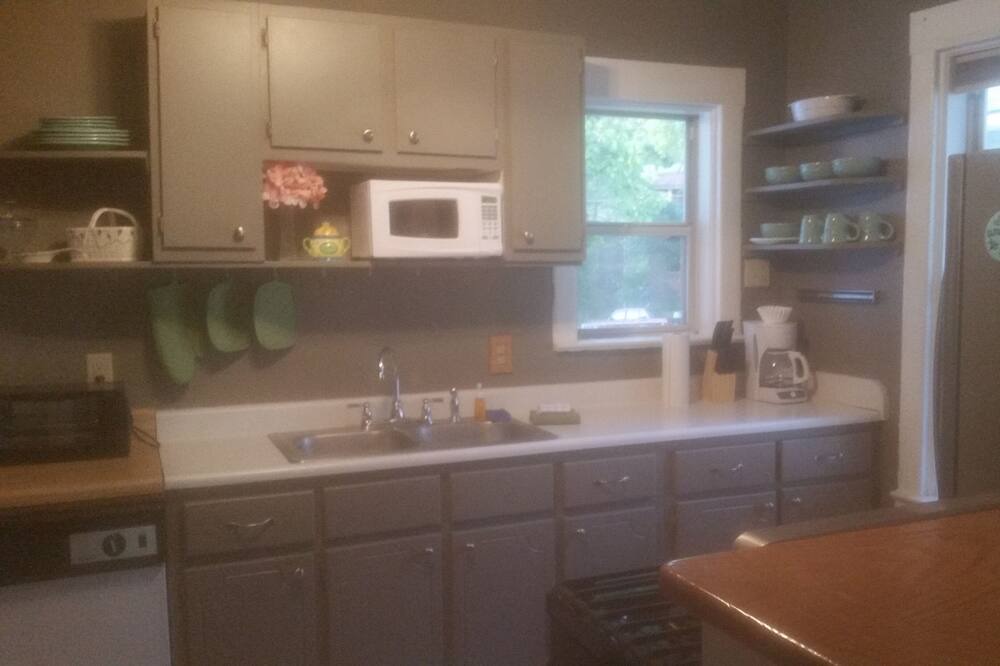 Photo of Others in Murdock - Linden