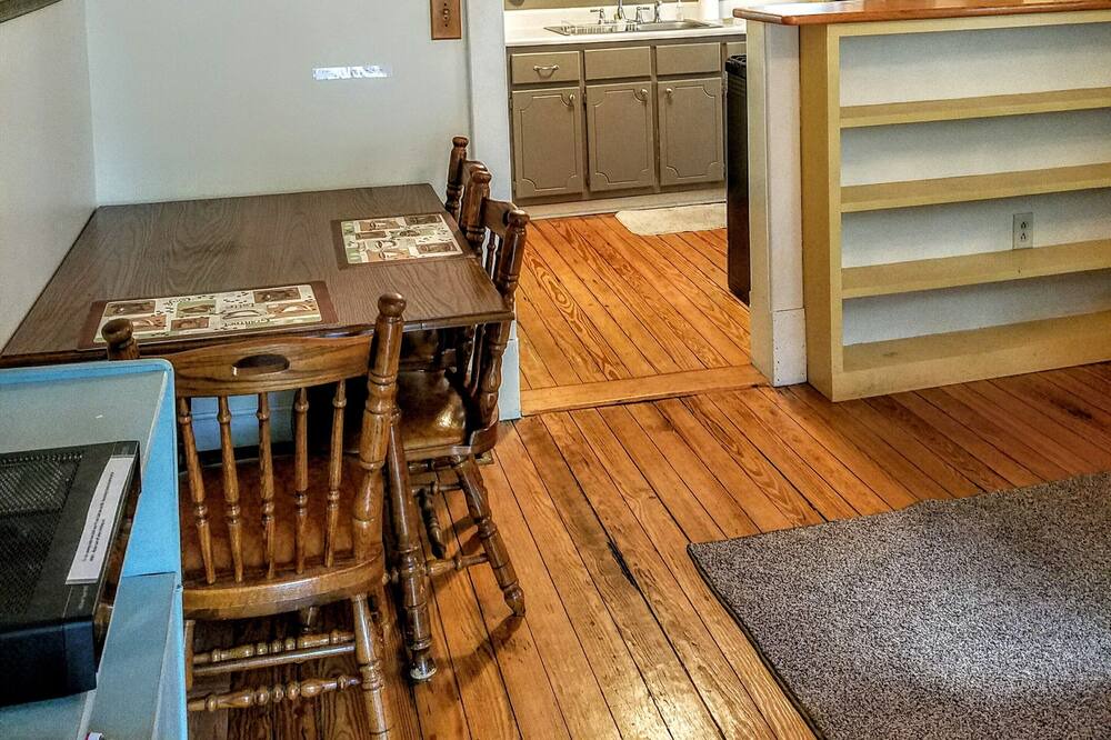 Photo of Kitchen in Murdock - Linden