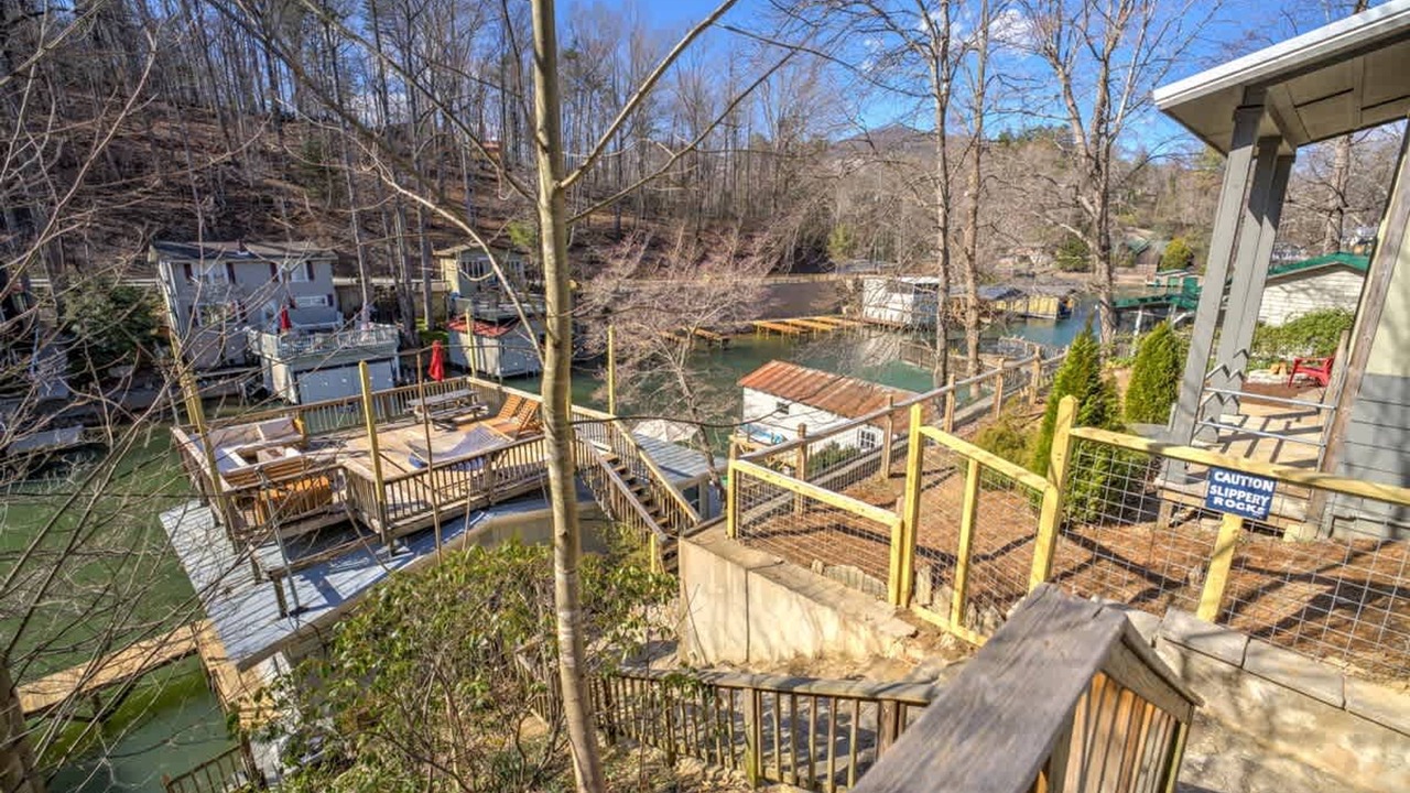 Photo of Others in Lake Lure