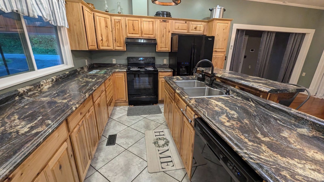 Photo of Kitchen in Jonesborough