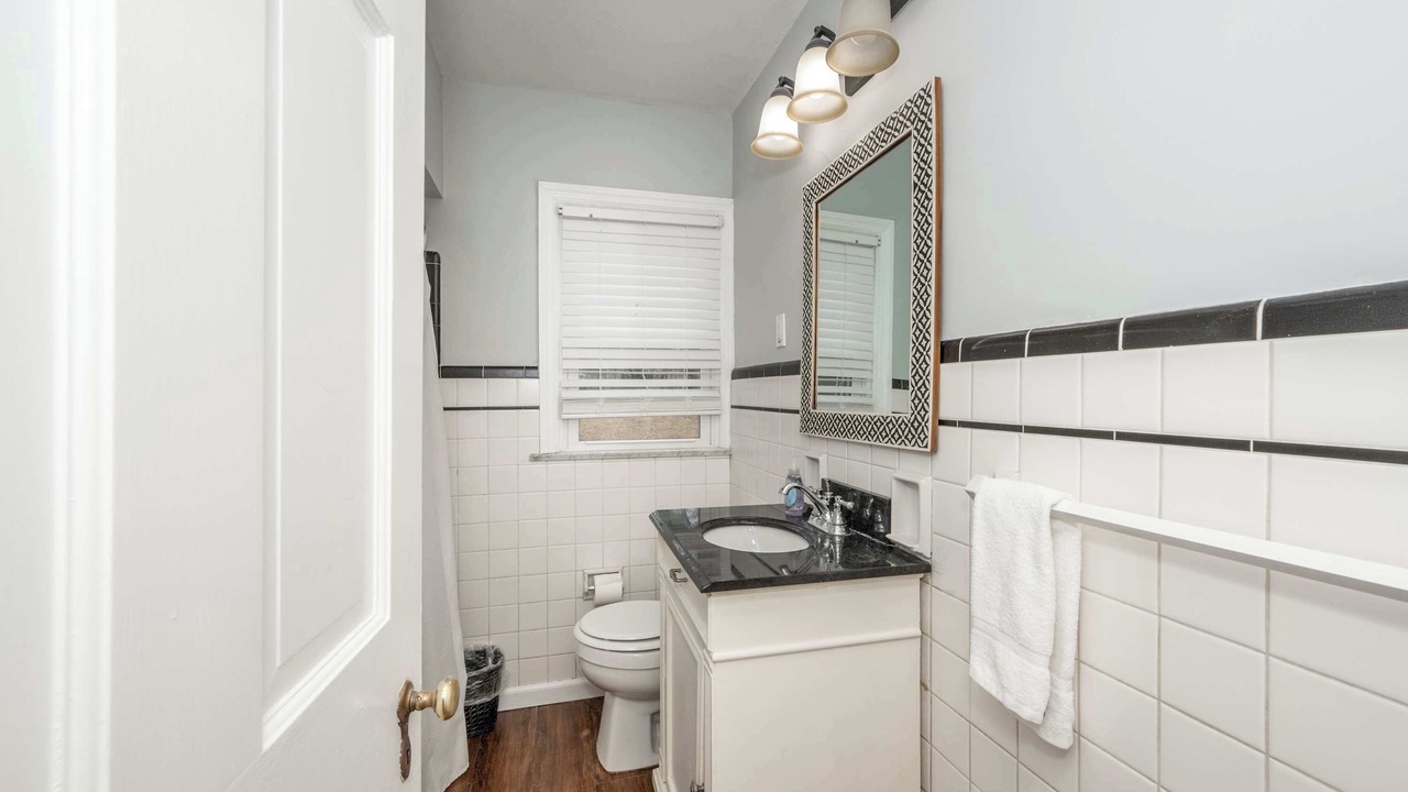 Photo of Bathroom in Roselawn Finance