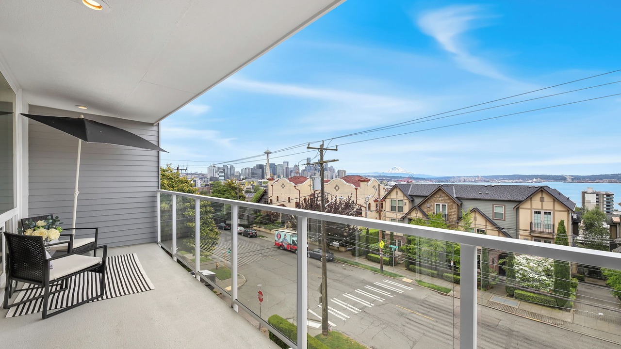 Photo of Outdoor in Lower Queen Anne