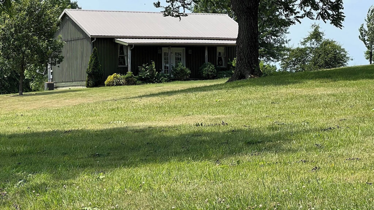 Photo of Outdoor in Maysville