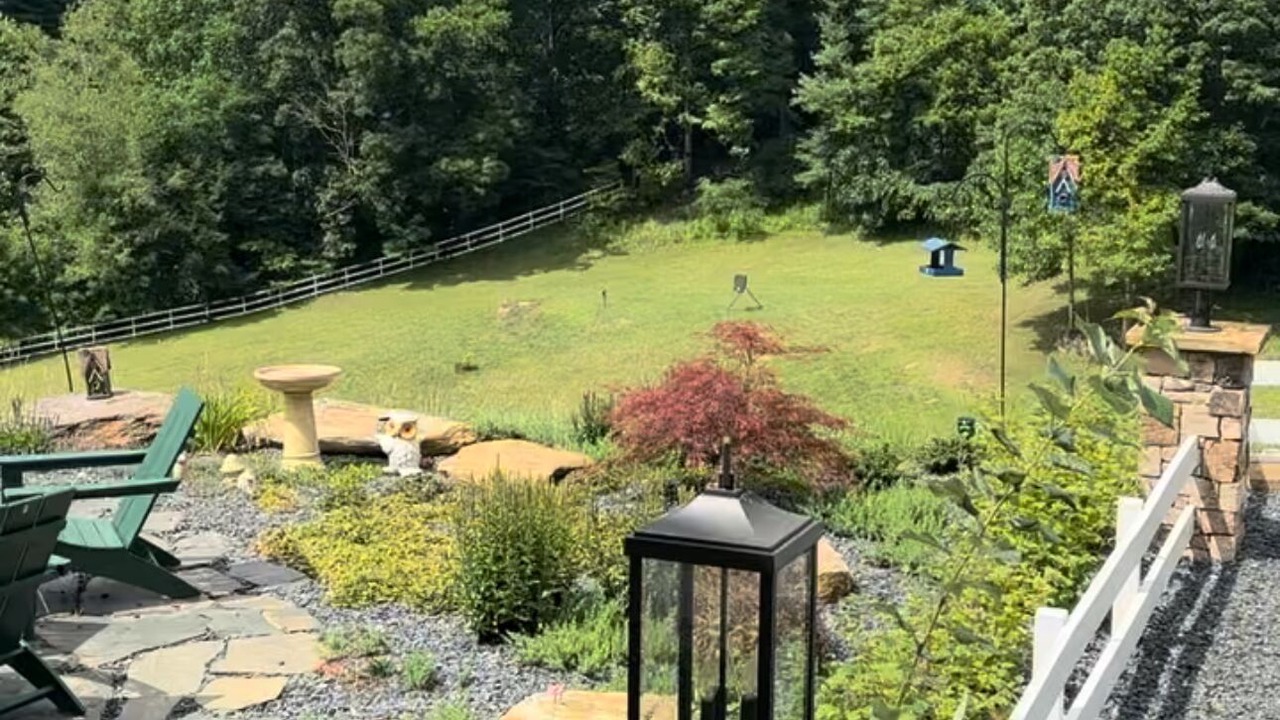 Photo of Outdoor in Bakersville
