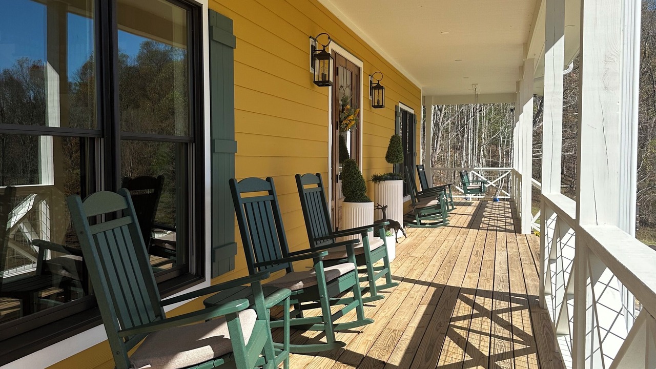 Photo of Patio Balcony in Bakersville
