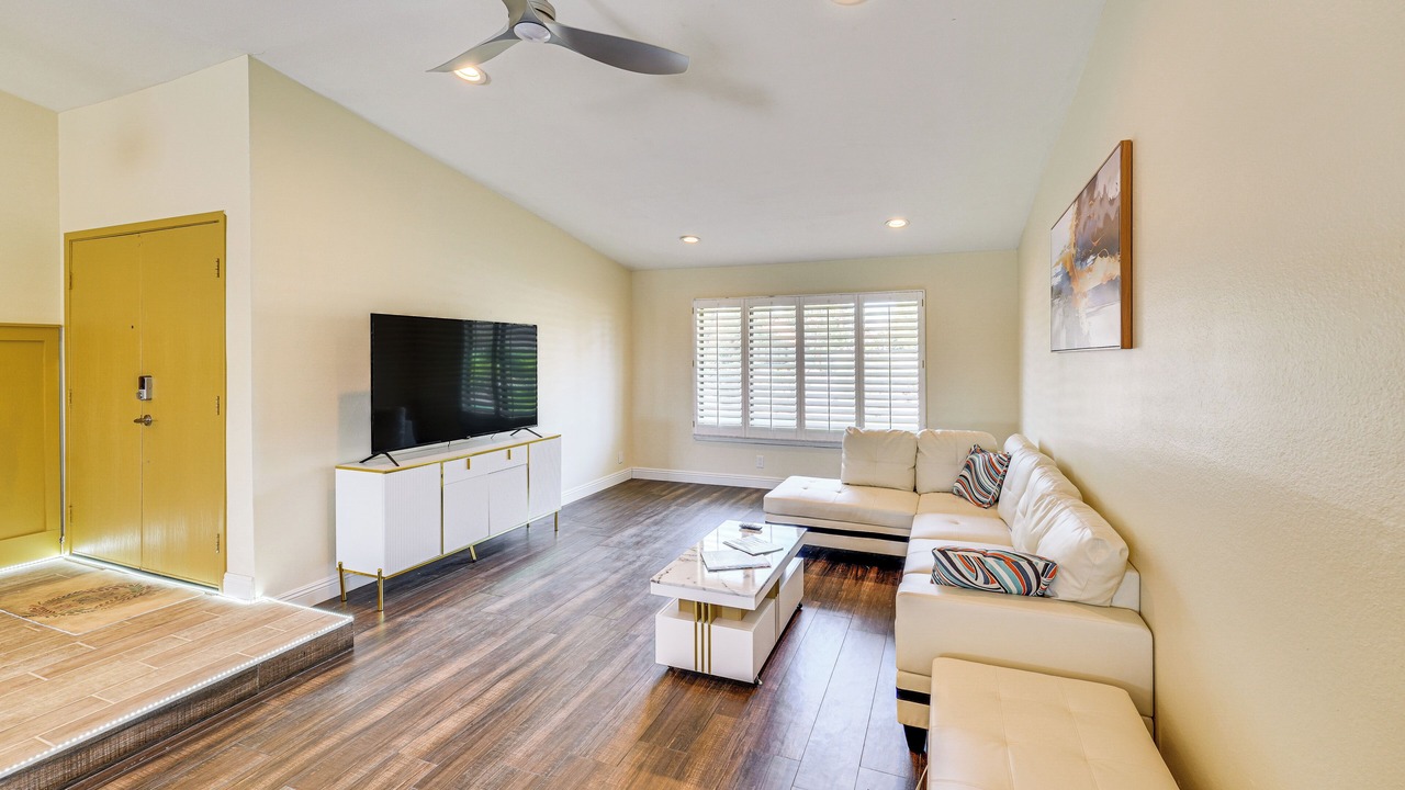 Photo of Livingroom in Chinatown