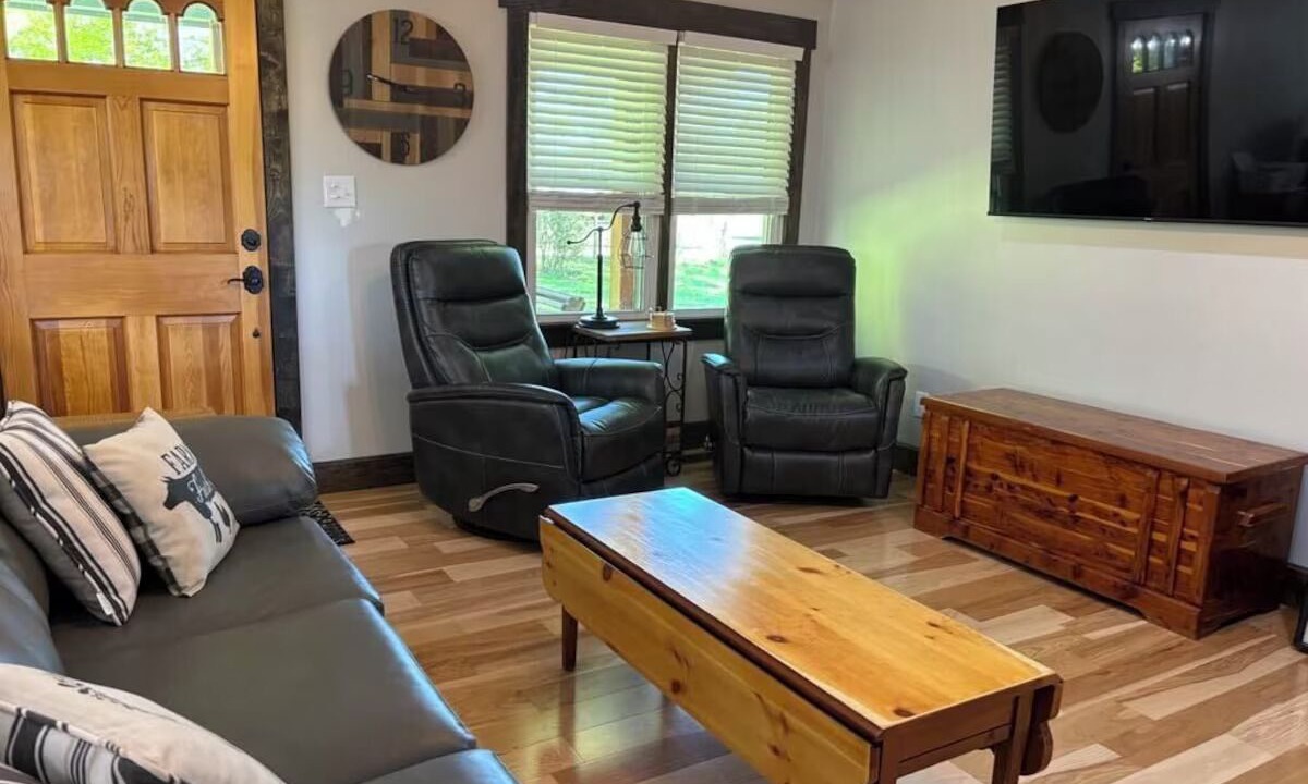 Photo of Livingroom in Maysville