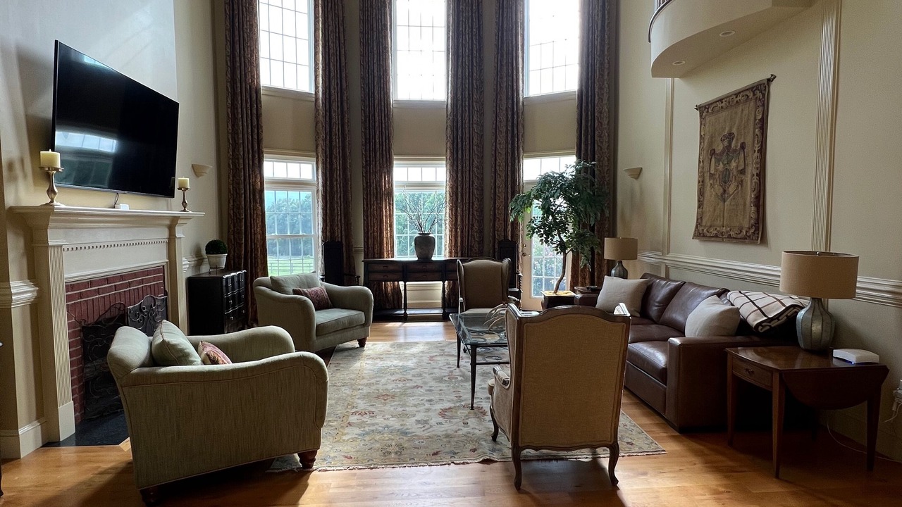 Photo of Livingroom in Darnestown