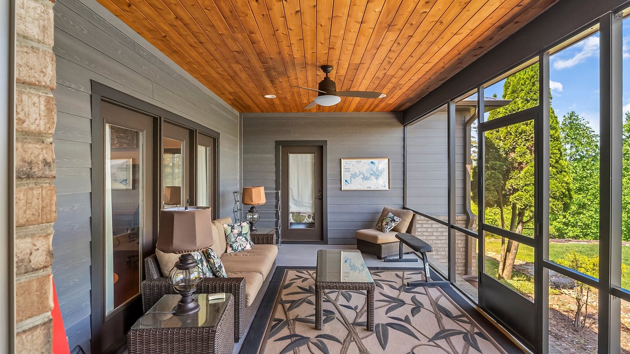 Photo of Patio Balcony in Nebo