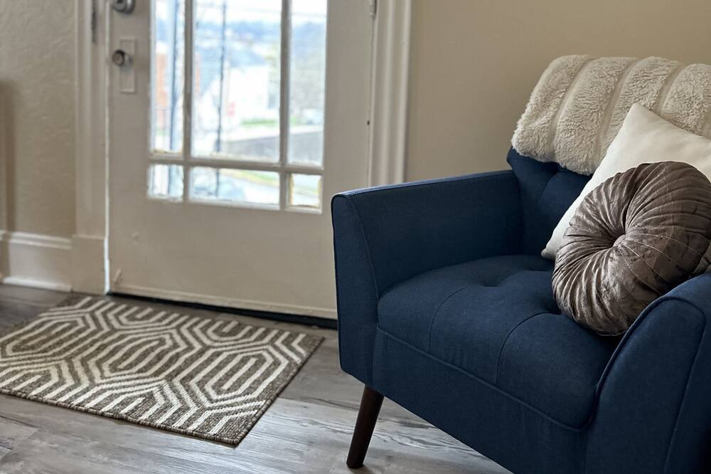 Photo of Livingroom in Dayton
