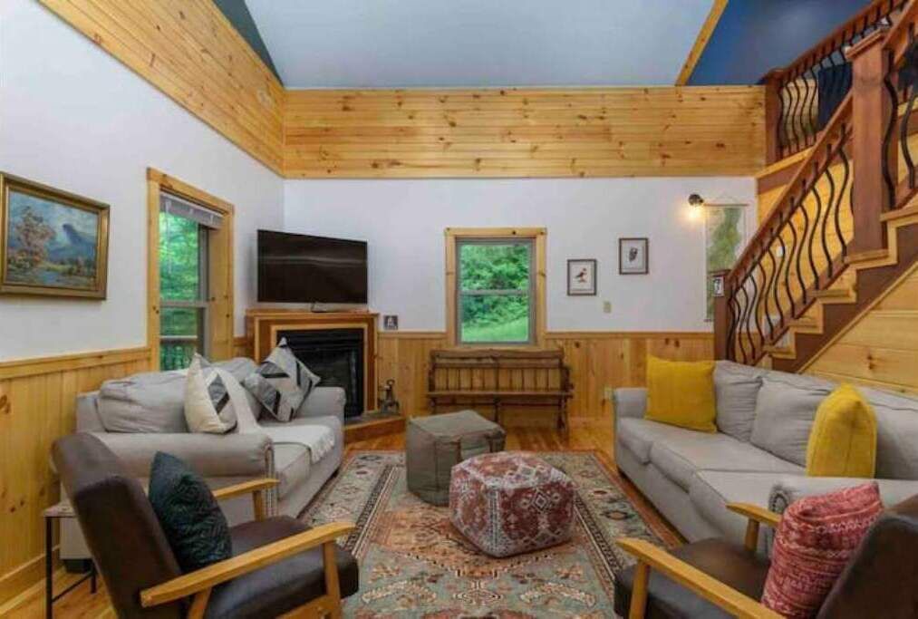 Photo of Livingroom in Hampton
