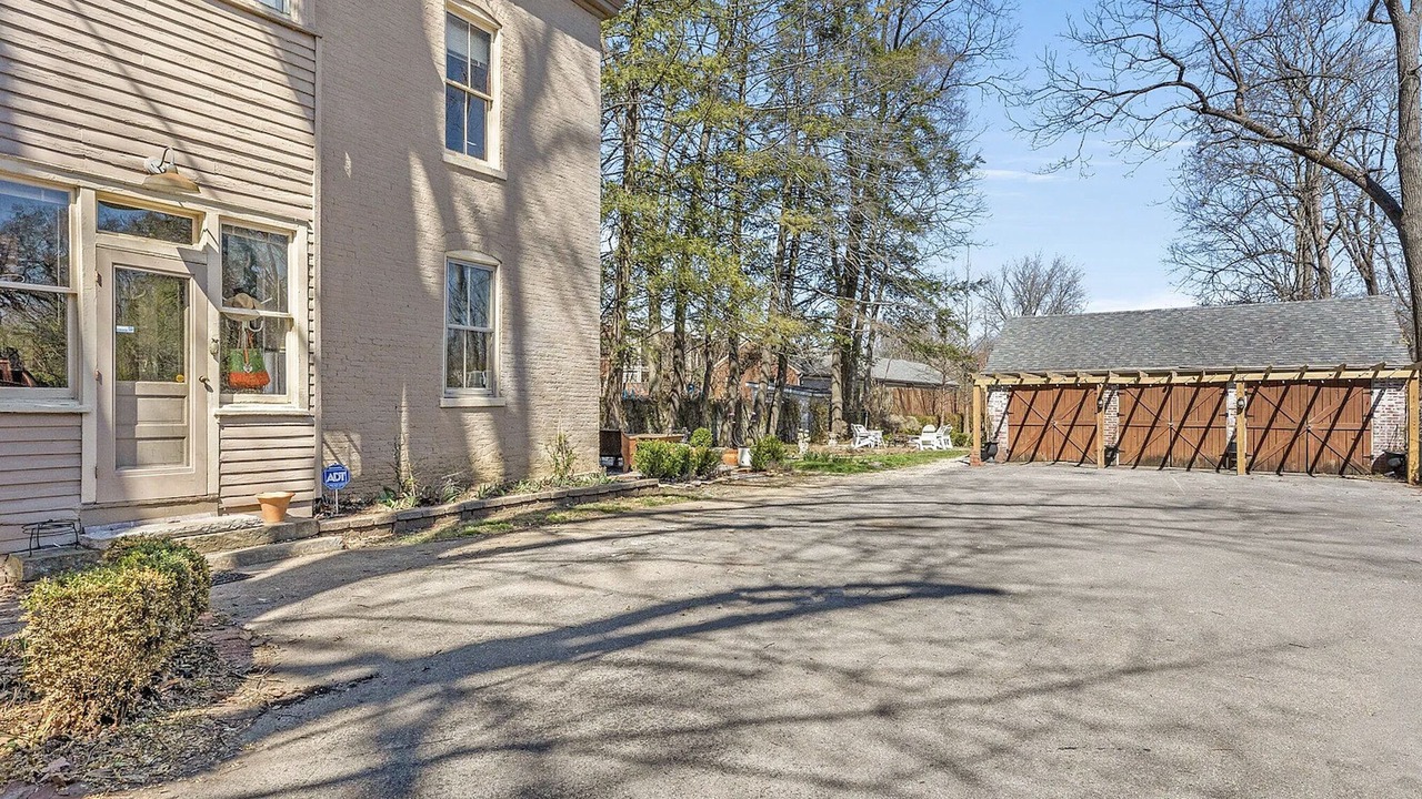 Photo of Outdoor in Northside District