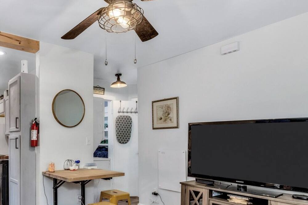 Photo of Bedroom in Swannanoa