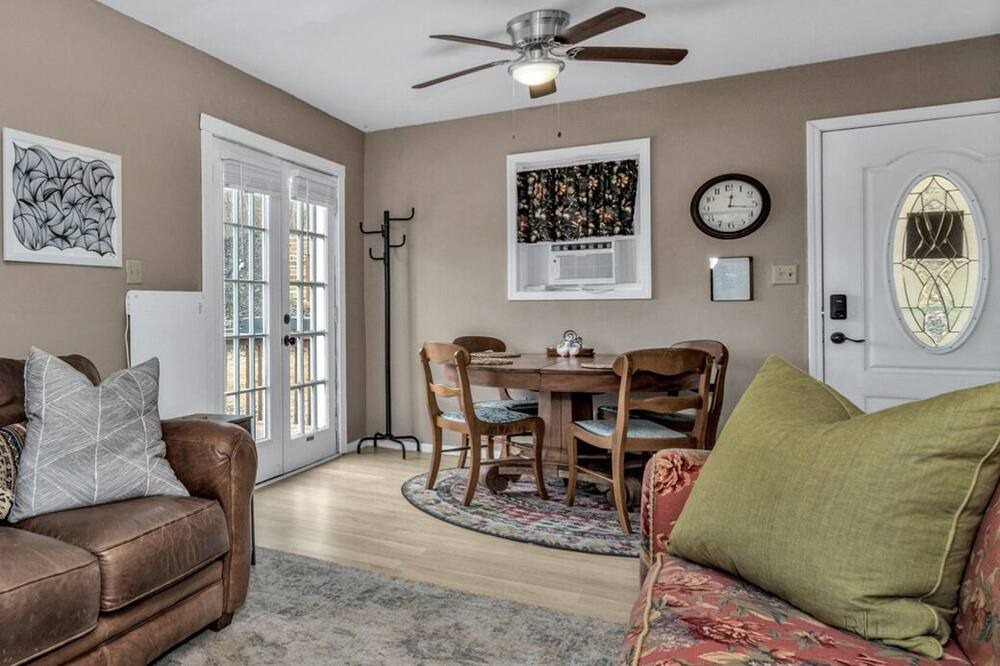 Photo of Bedroom in Swannanoa