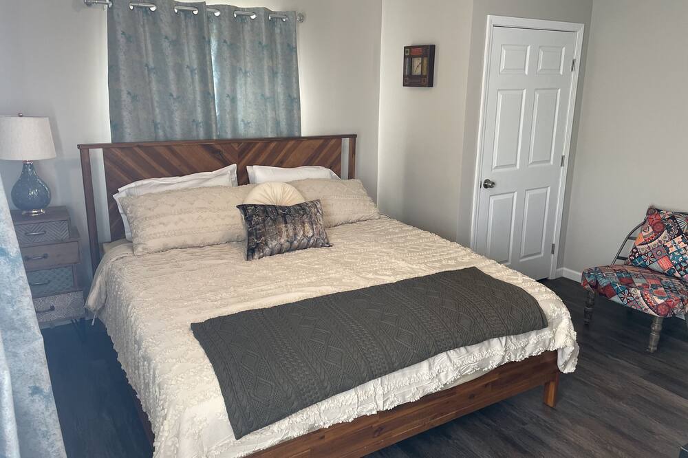 Photo of Bedroom in Cross Lanes