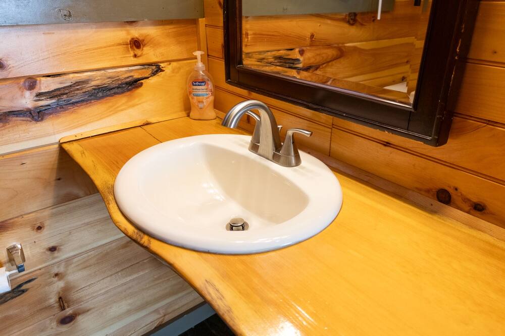 Photo of Bathroom in Stanton