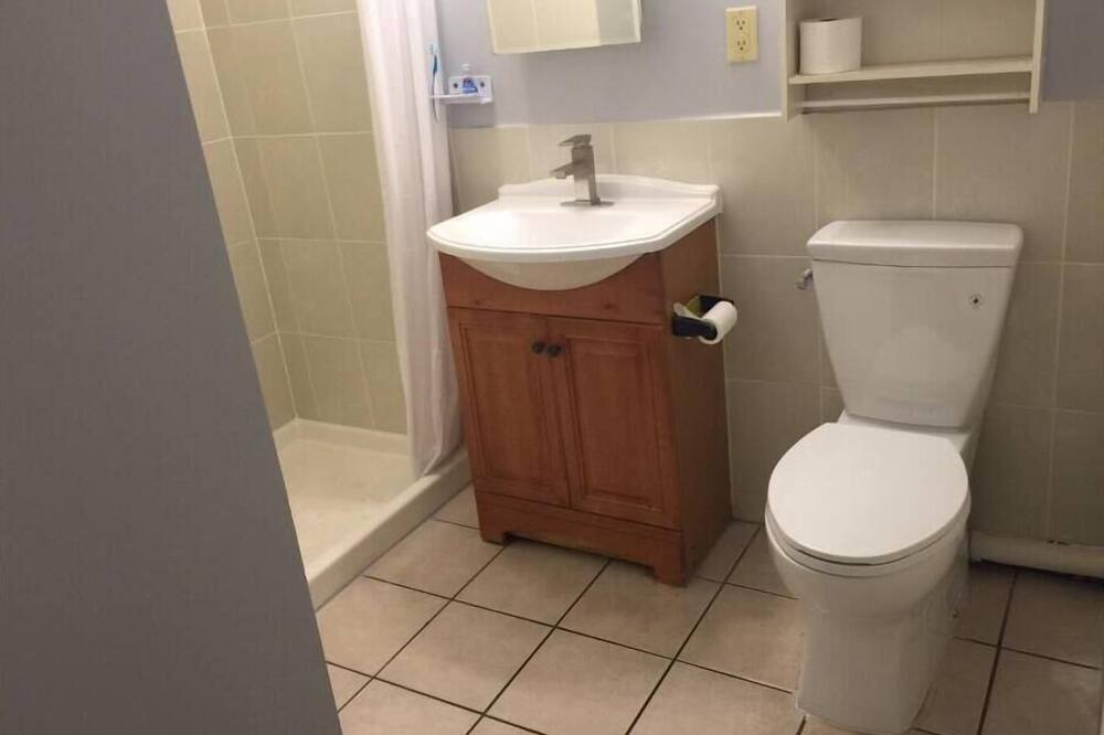 Photo of Bathroom in Gettysburg