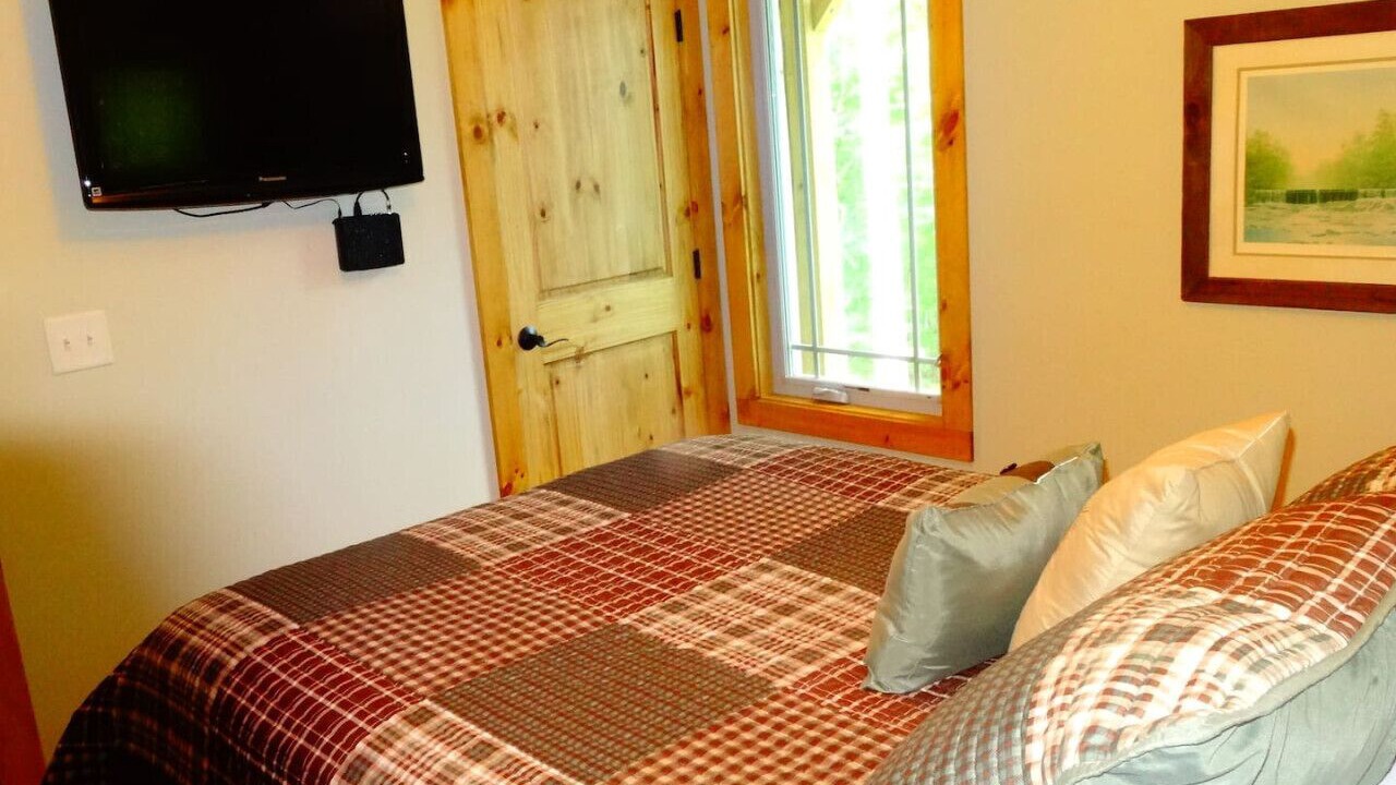 Photo of Bedroom in Asheville