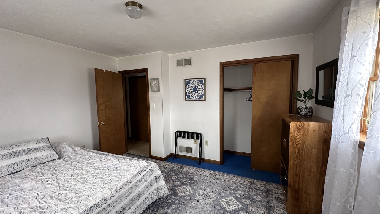 Photo of Bedroom in New Oxford