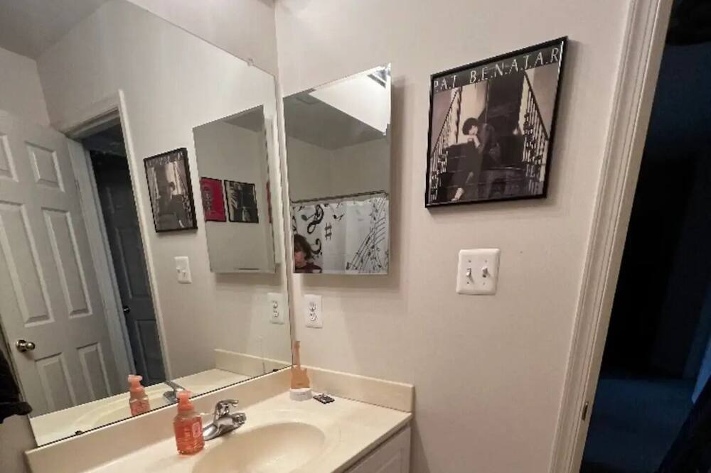 Photo of Bathroom in Boonsboro