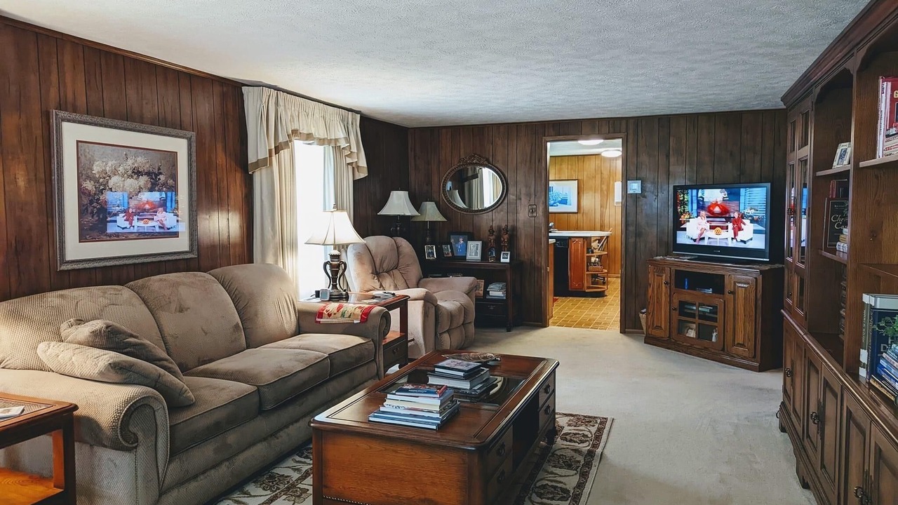 Photo of Livingroom in Clintwood