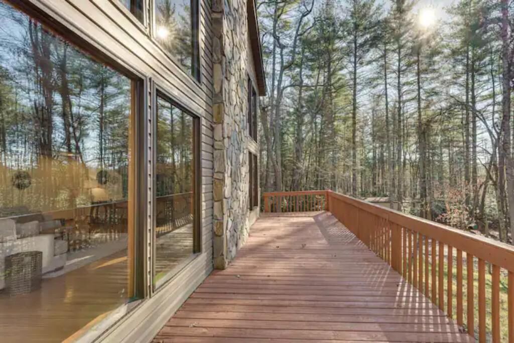 Photo of Outdoor in Morganton