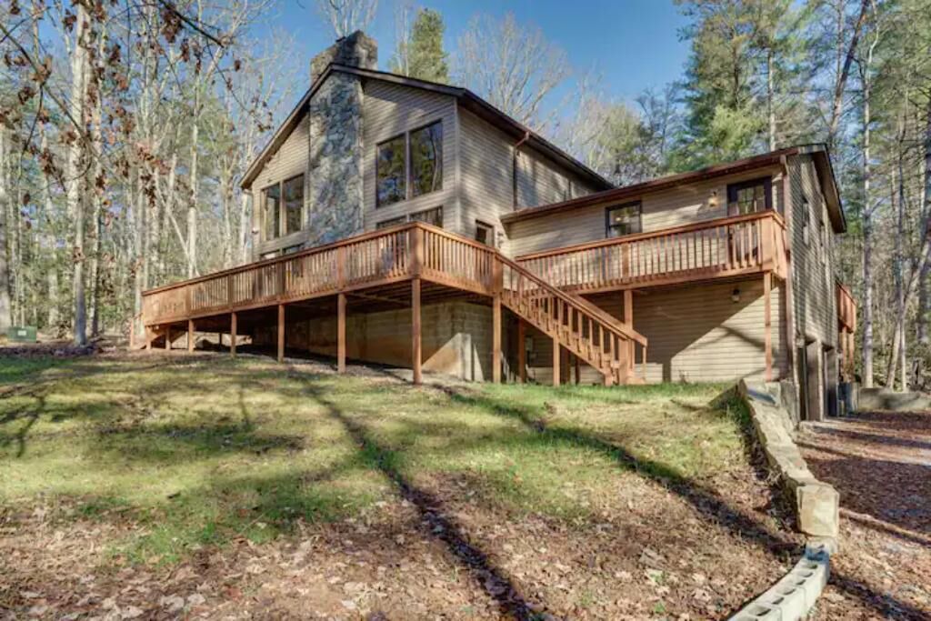 Photo of Outdoor in Morganton