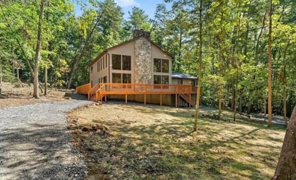 Photo of Outdoor in Morganton