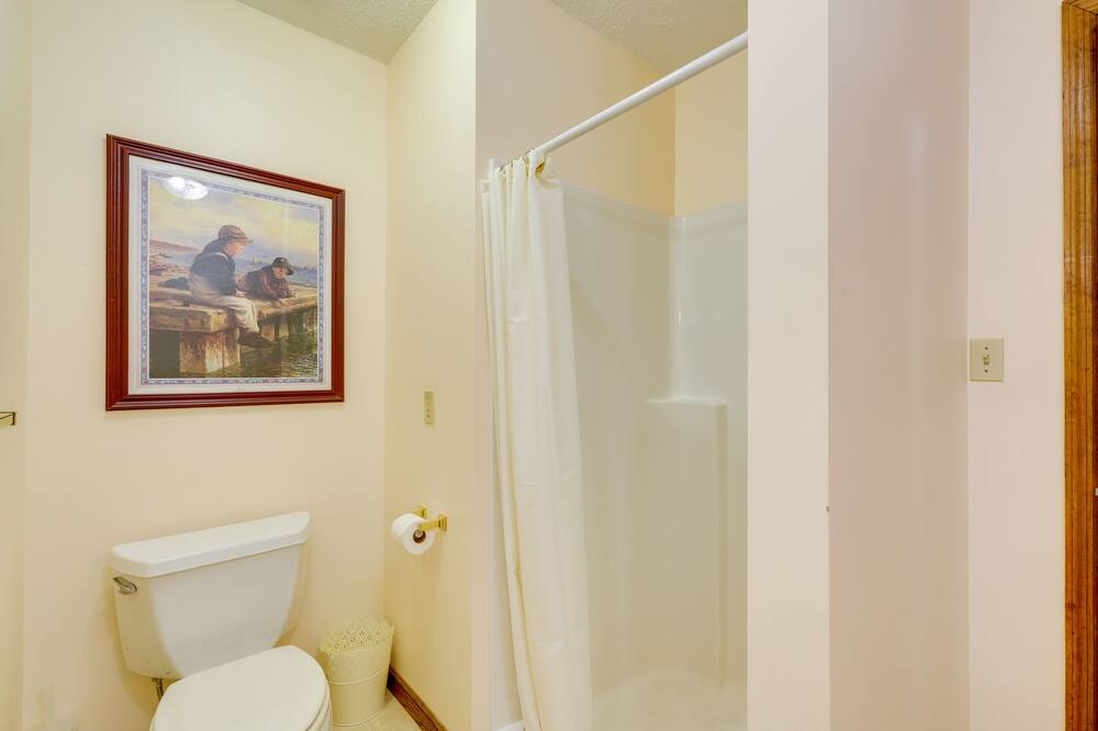 Photo of Bathroom in Jonesborough