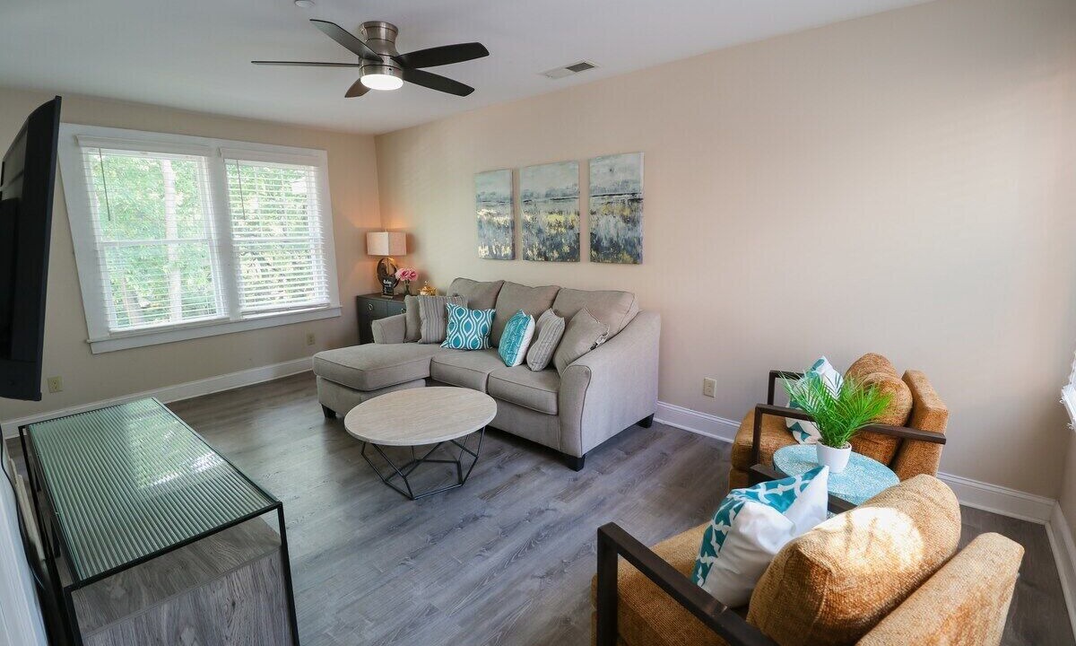 Photo of Livingroom in North Upper Street