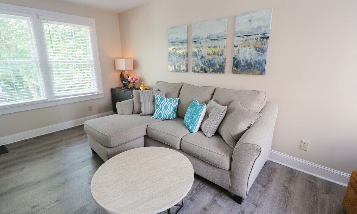 Photo of Livingroom in North Upper Street