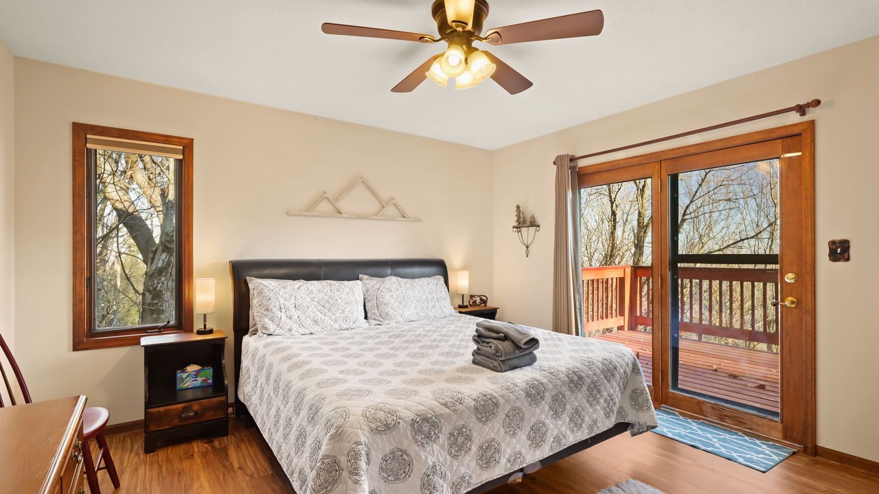 Photo of Bedroom in Seven Devils