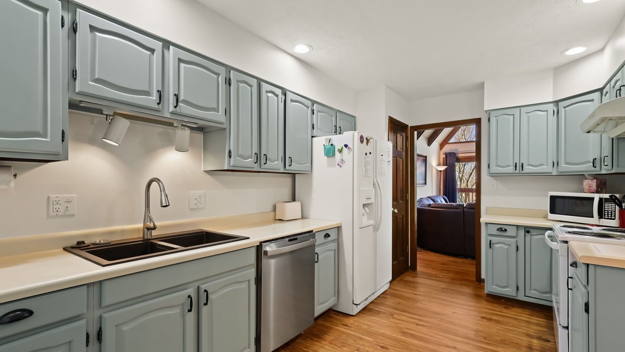 Photo of Kitchen in Seven Devils