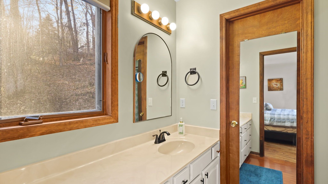 Photo of Bathroom in Seven Devils