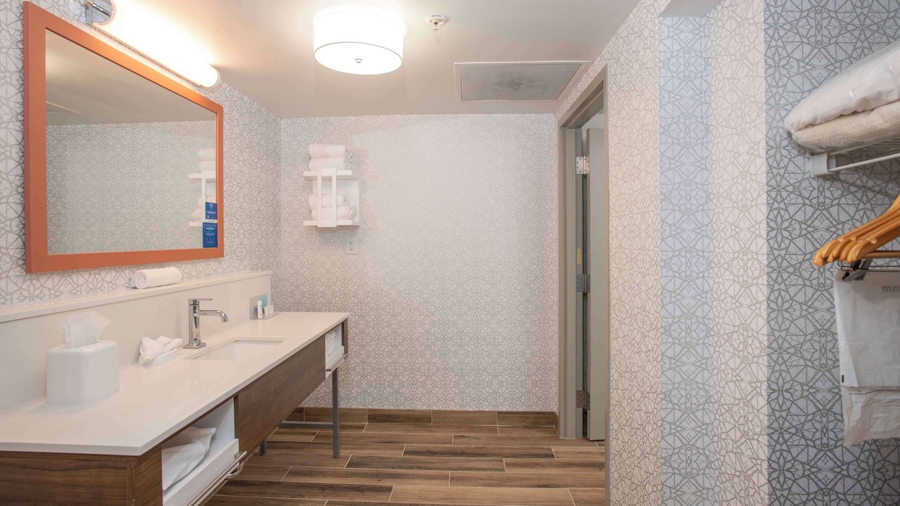 Photo of Bathroom in Dry Ridge