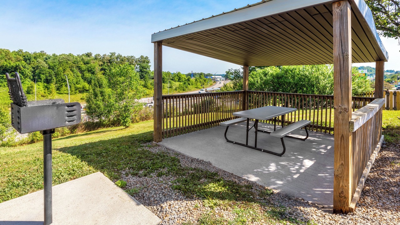 Photo of Outdoor in Kingmont