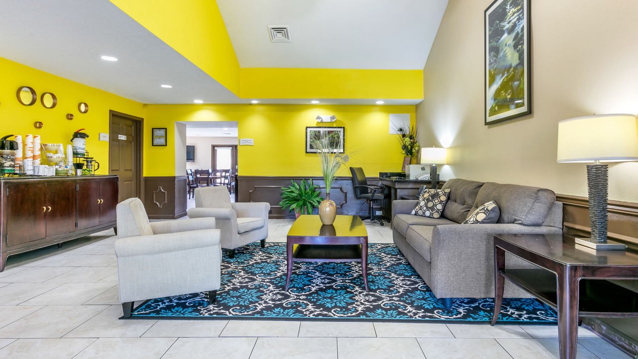 Photo of Livingroom in Johnson City