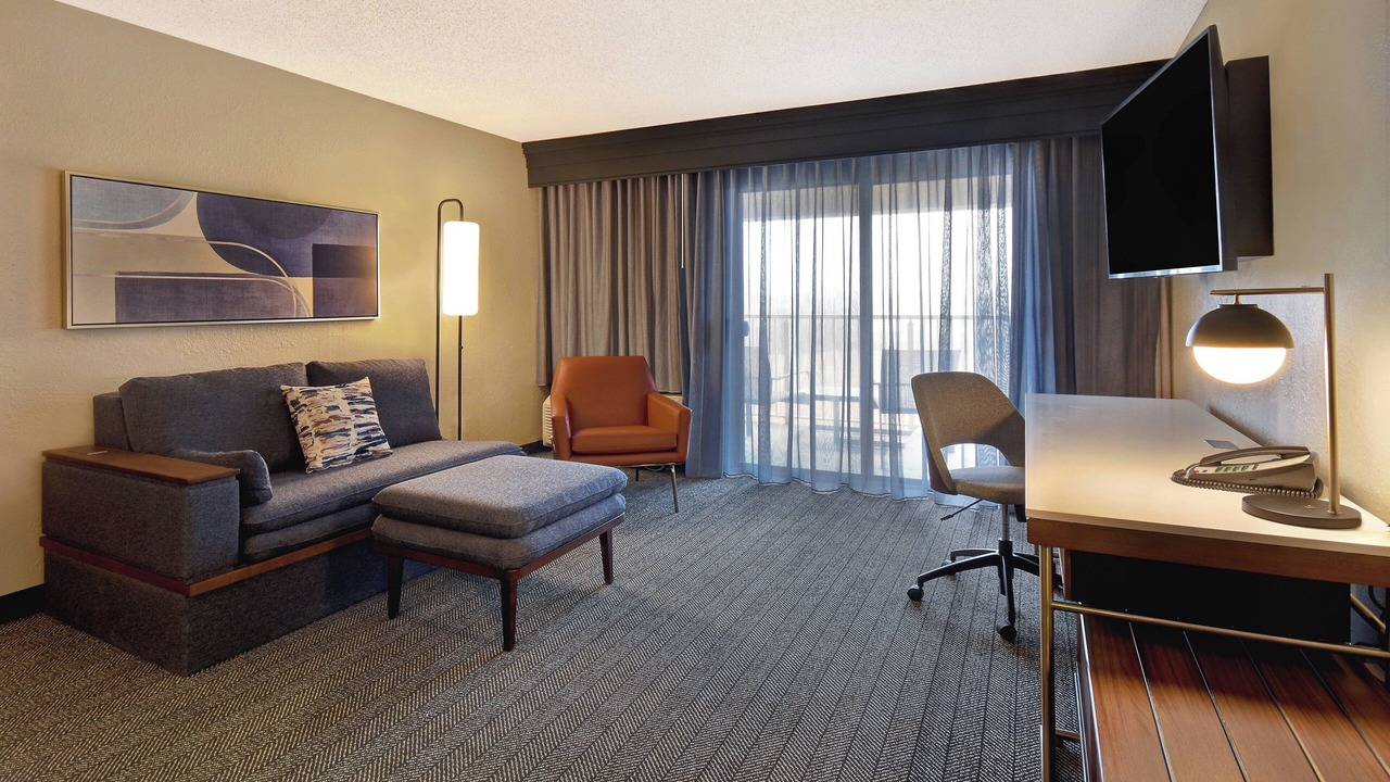 Photo of Livingroom in Mount Saint Joseph