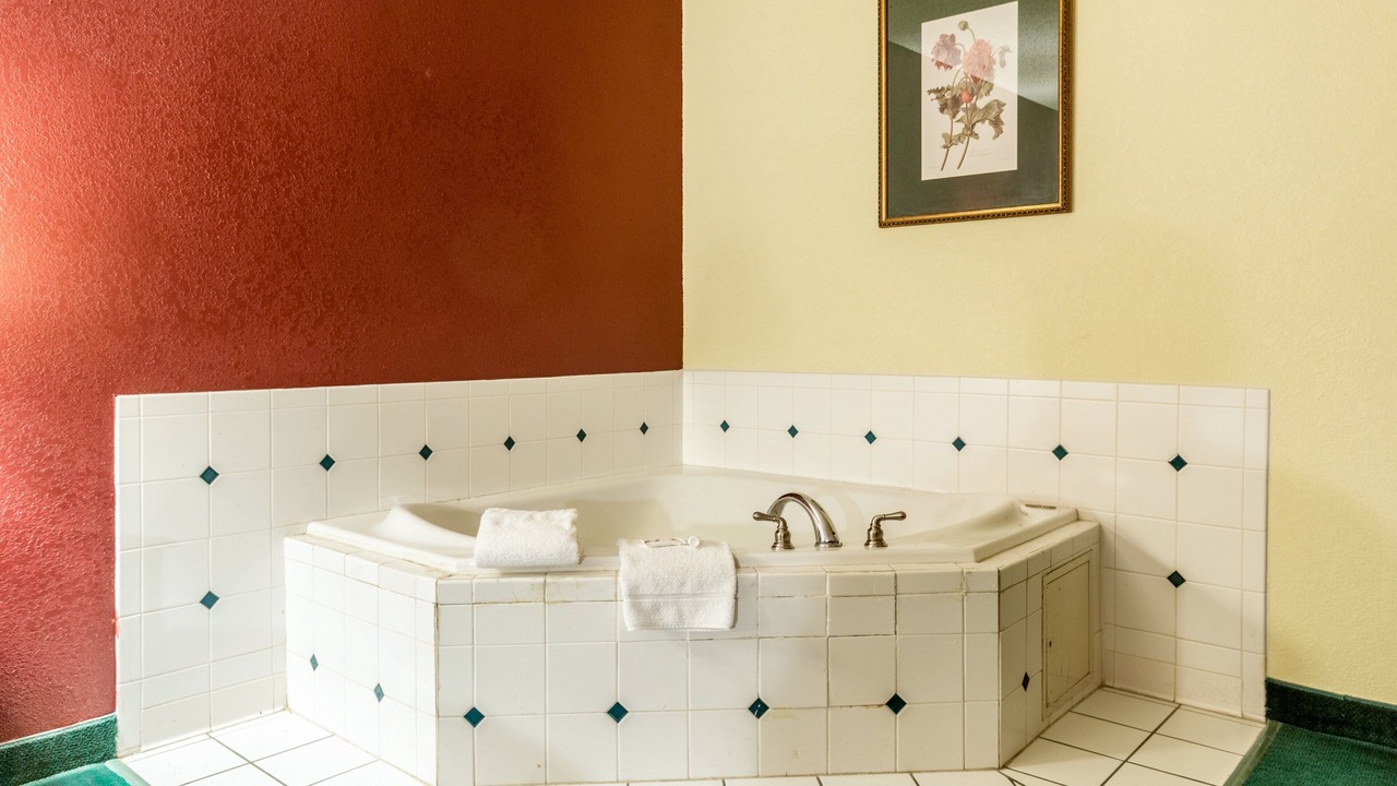 Photo of Bathroom in Morehead