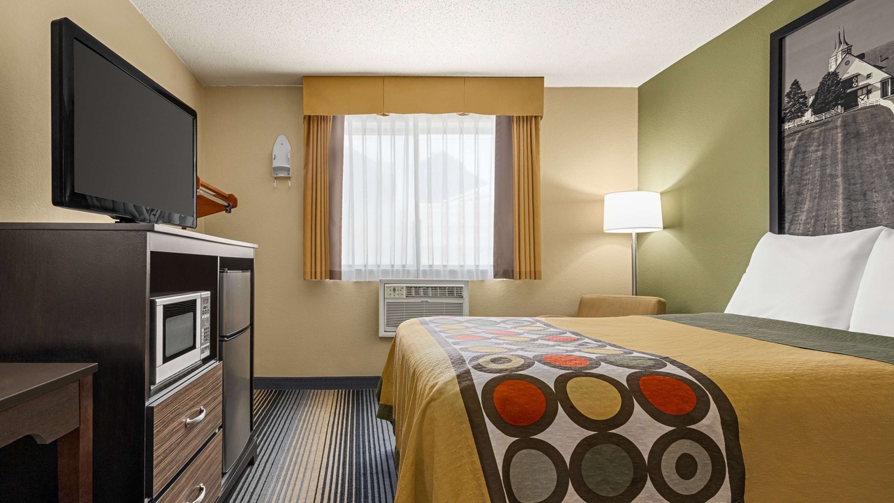 Photo of Bedroom in Maysville