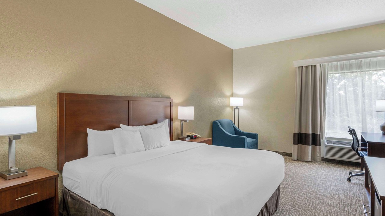Photo of Bedroom in La Grange