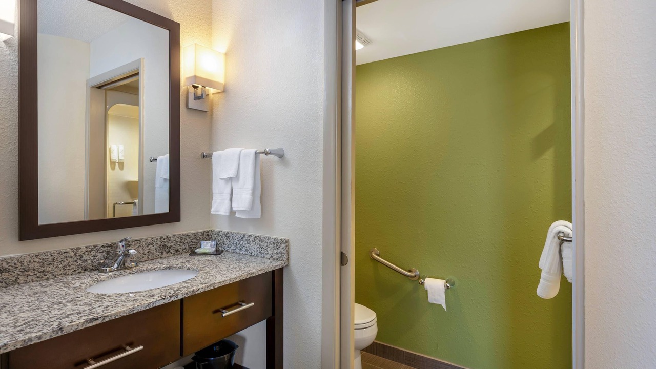 Photo of Bedroom in Cross Lanes